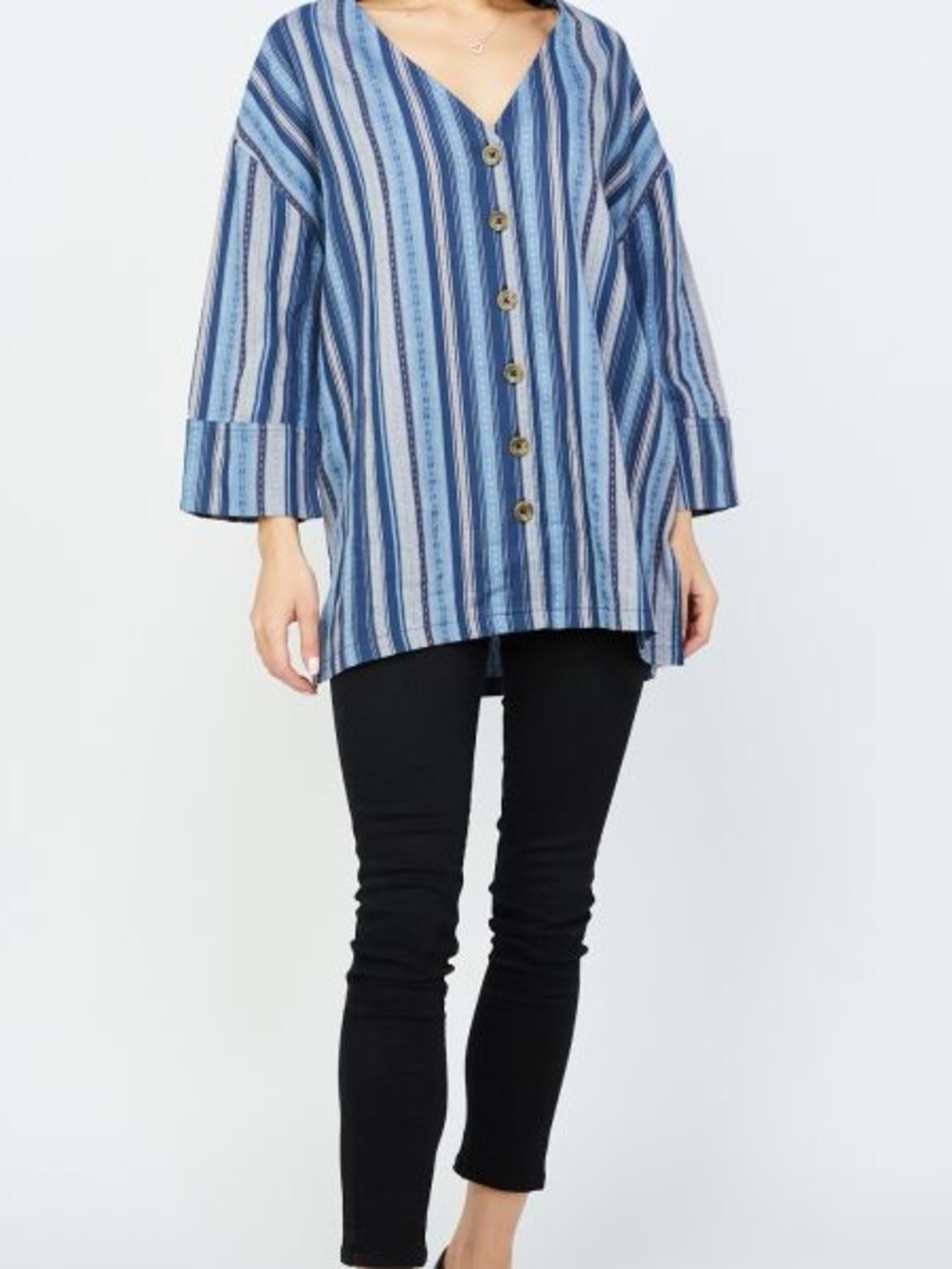 RD & Koko Striped Blue V-Neck Button Top Size Large
